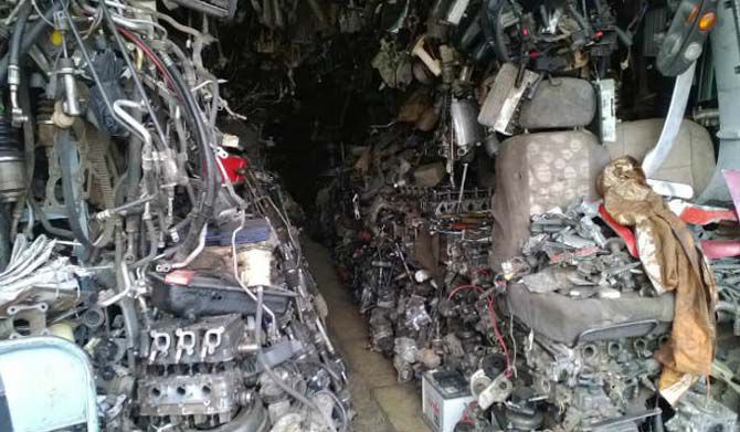 dealer of used spare car parts